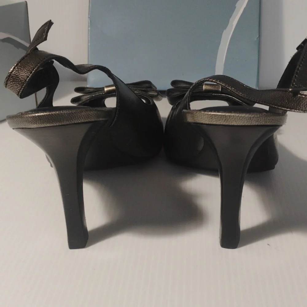 Nickels Soft Pewter Peeptoe Heels With Bow NEW IN BOX size 7.5 - Picture 6 of 9